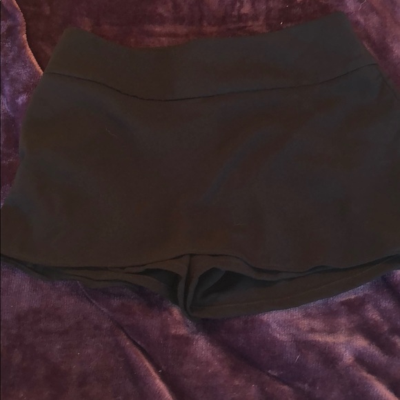 Express skort - Picture 1 of 3